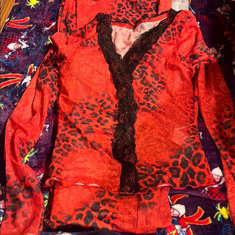 Red and Black Lace Top SETT